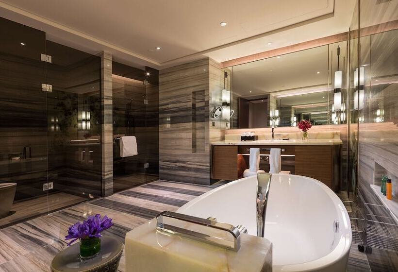 デラックスルーム, Hilton Urumqi