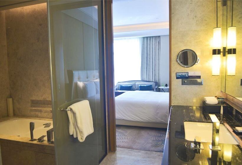 デラックスルーム, Hilton Urumqi