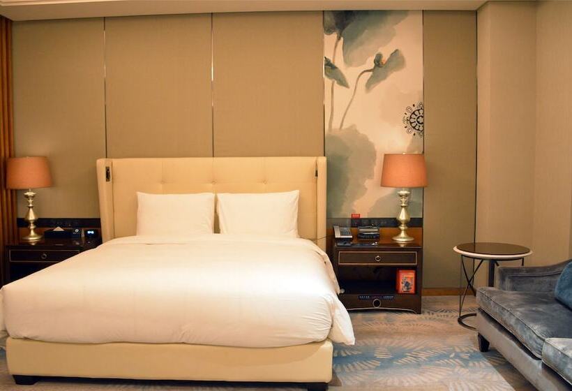 デラックスルーム, Hilton Urumqi