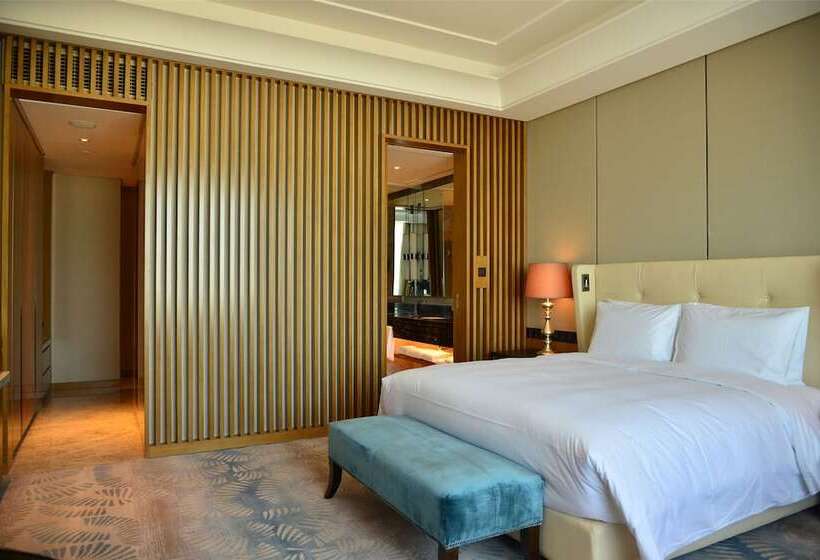 디럭스 룸, Hilton Urumqi