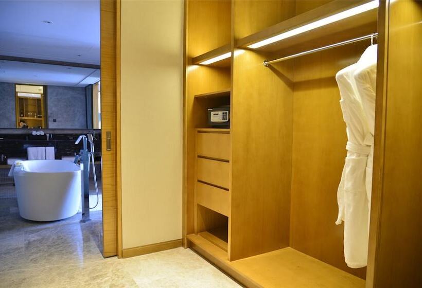 プレミアムスイート, Hilton Urumqi