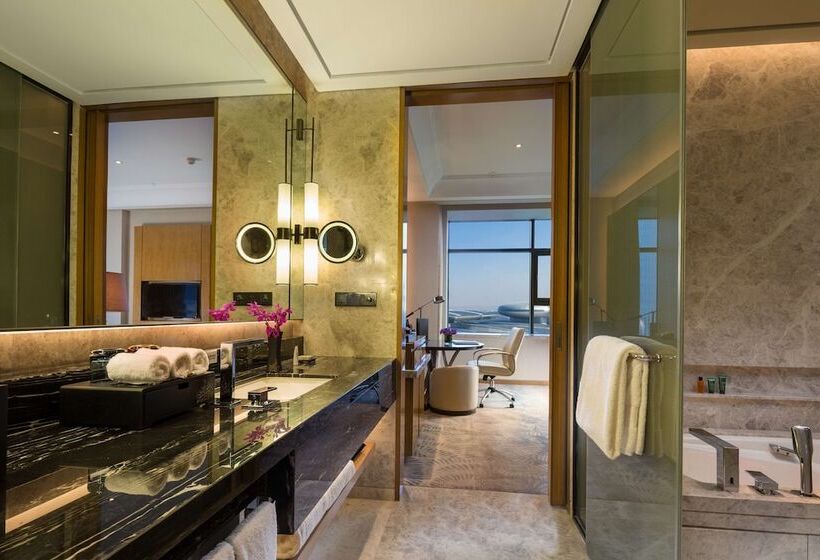 デラックスルーム, Hilton Urumqi