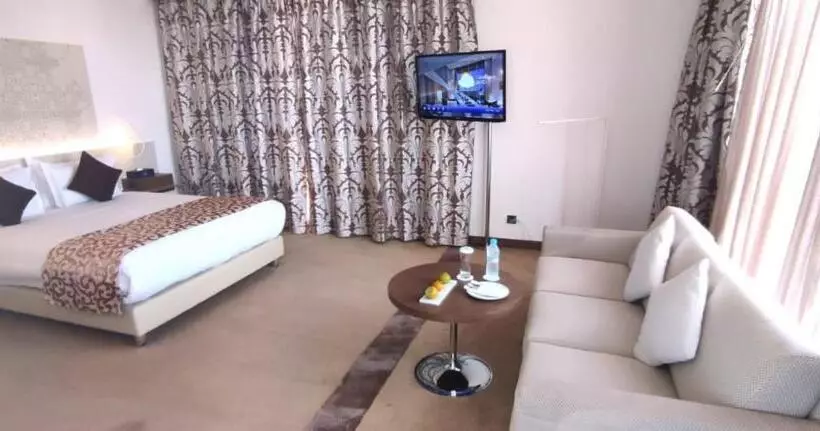 Junior Suite King Bed
