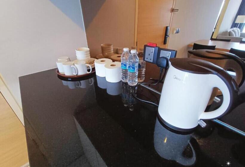 Jakuzili Süit, Noble Resort Melaka