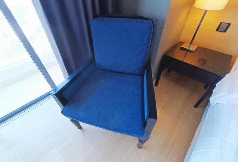 Büyük Çift Kişilik Yataklı Delüks Oda, Noble Resort Melaka