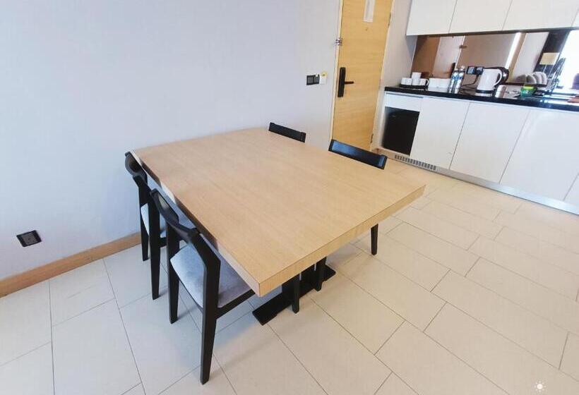 Jakuzili Süit, Noble Resort Melaka