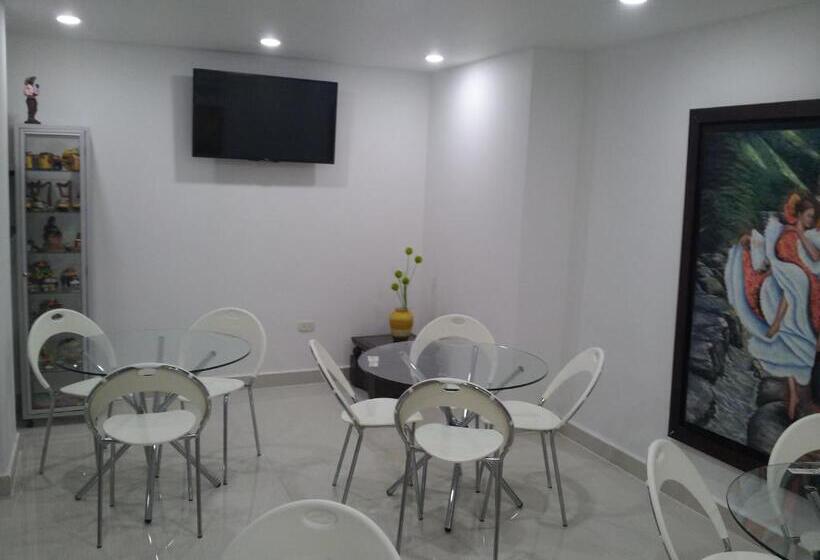 Четырехместный Номер Стандарт, Panama