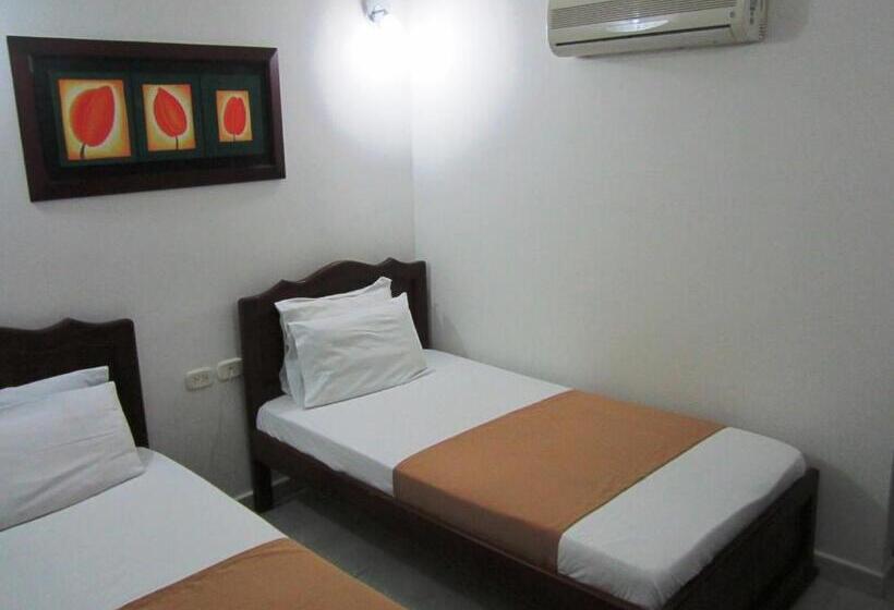 Четырехместный Номер Стандарт, Panama