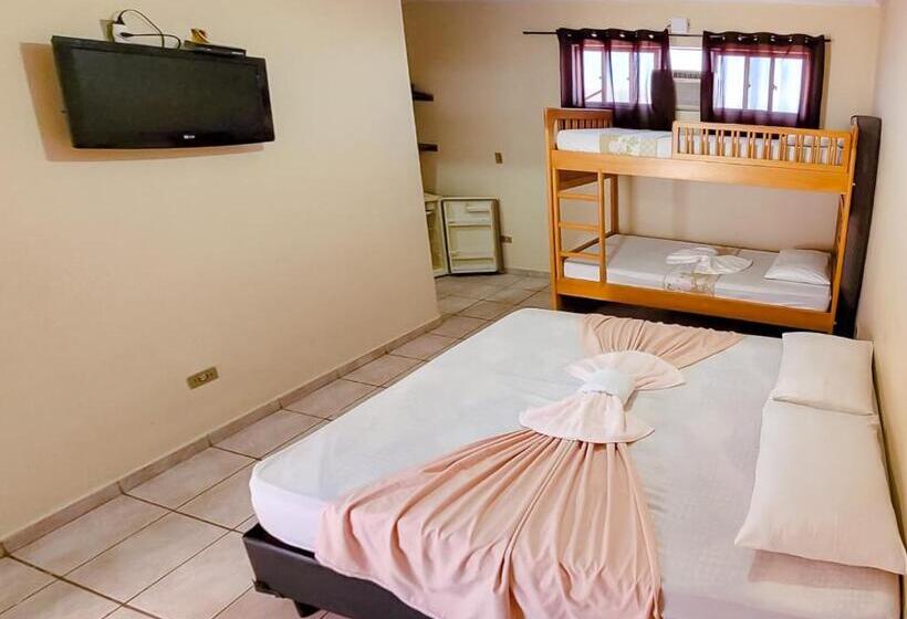 발코니가 있는 4인용 스탠다드 룸, Pousada D'ibiza