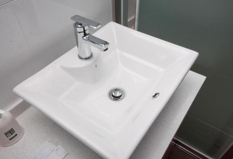 Camera Deluxe, Residence Mumum