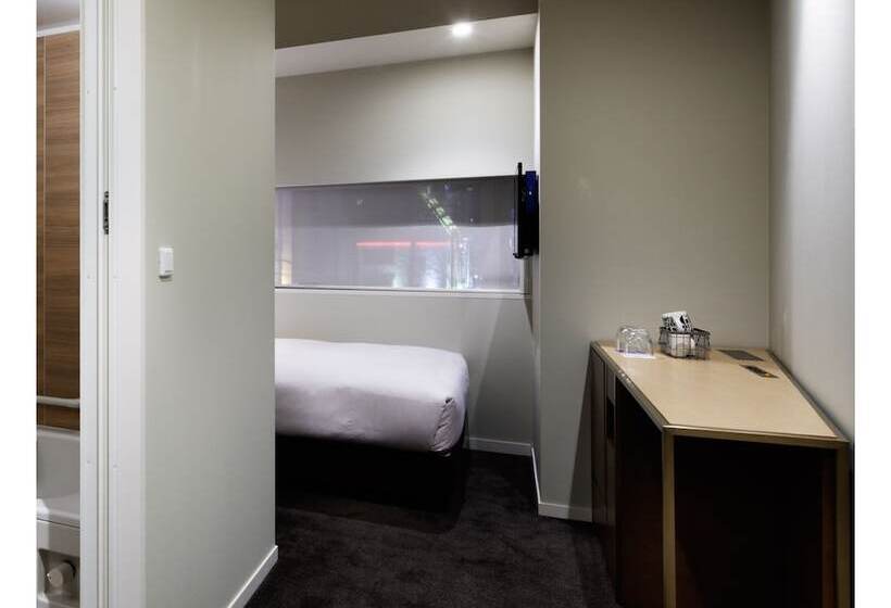 Номер Deluxe, Shinjuku Granbell