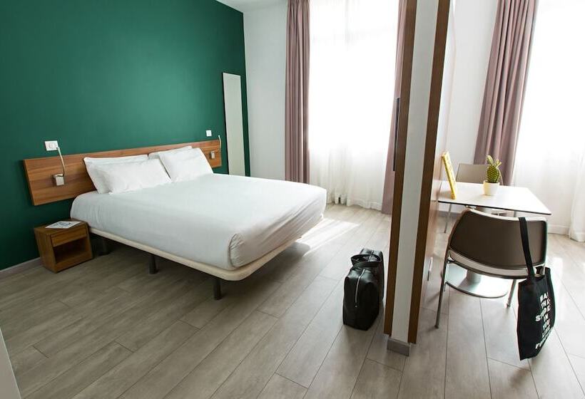 Студия Deluxe, The Social Hub Paris La Défense