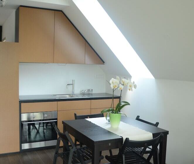 آپارتمان 1 خوابه, Sanje Ob Soči /