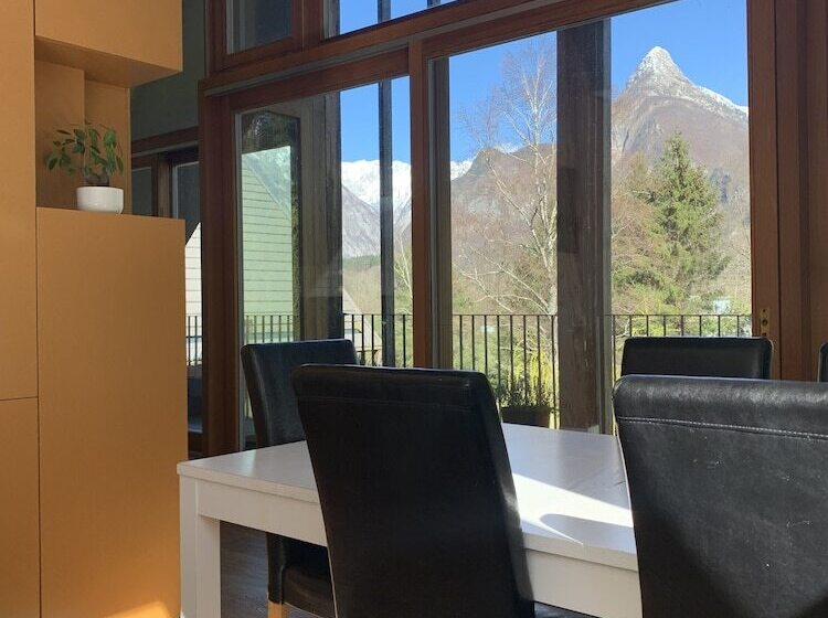 1 Bedroom Penthouse Apartment, Sanje Ob Soči /