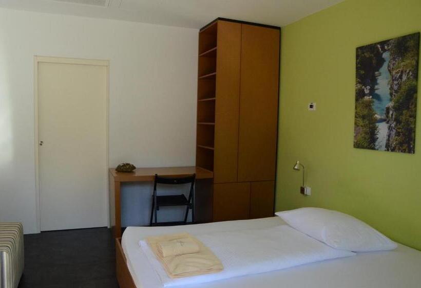 اتاق استاندارد, Sanje Ob Soči /