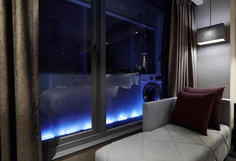 استودیوی استاندارد, The Tango Hotel Taipei Fuhsing