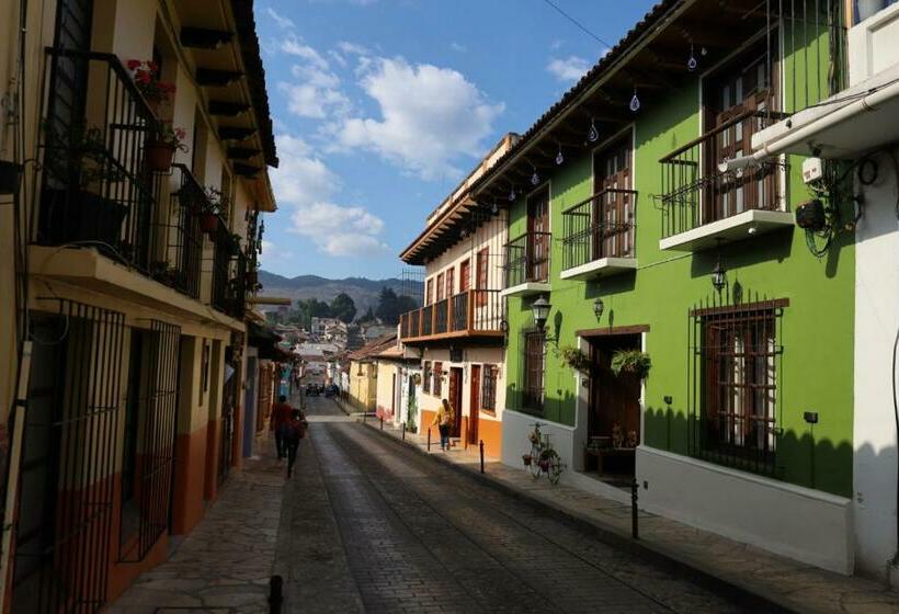 공동 객실, Casa Yuk’