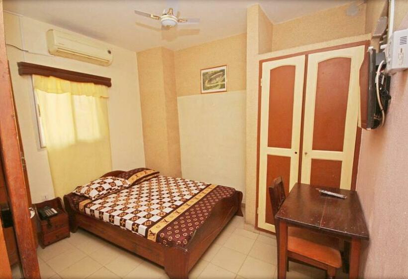 اتاق استاندارد, Amy S