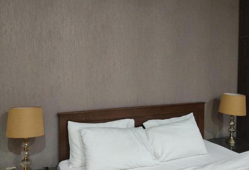 اتاق لوکس, Daffodils