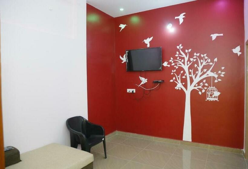 דירת שני חדרים, Happy Mates