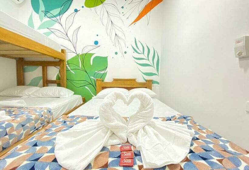 침실 3개 아파트, Hostal Las Flores
