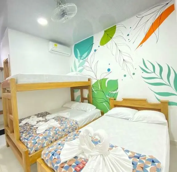 Huoneisto 3 Makuuhuonetta, Hostal Las Flores