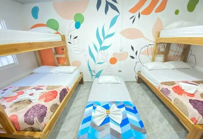 Perhehuone, Hostal Las Flores