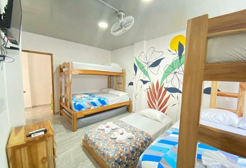 ファミリールーム, Hostal Las Flores