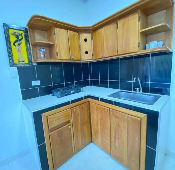 バルコニー付き１ベッドルームアパートメント, Hostal Las Flores