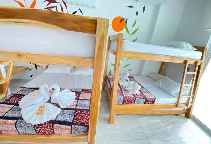 Perhesviitti, Hostal Las Flores