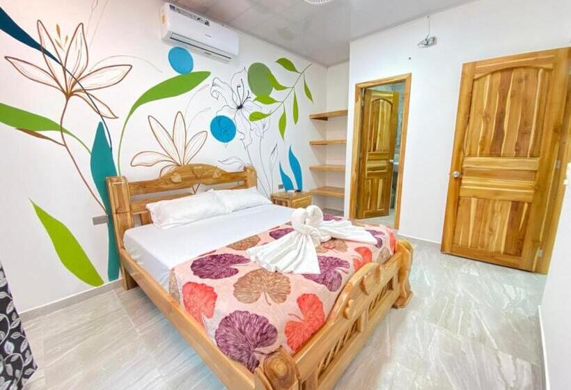 スタンダードルーム, Hostal Las Flores