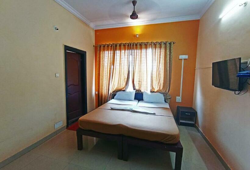 חדר אקונומי, Staymaker Varad International