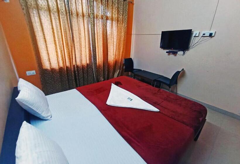 豪华房间, Staymaker Varad International