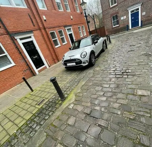 ２ベッドルームハウス, Central Mews House Altrincham