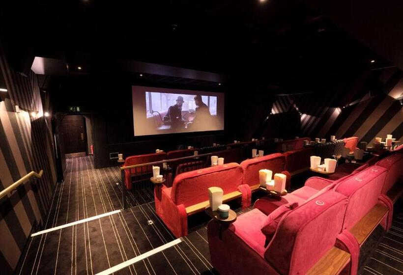 خانه 2 خوابه, Central Mews House Altrincham