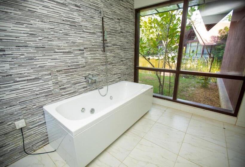 Стандартный Номер Кровать Кинг, Celestia Ayurveda Resort