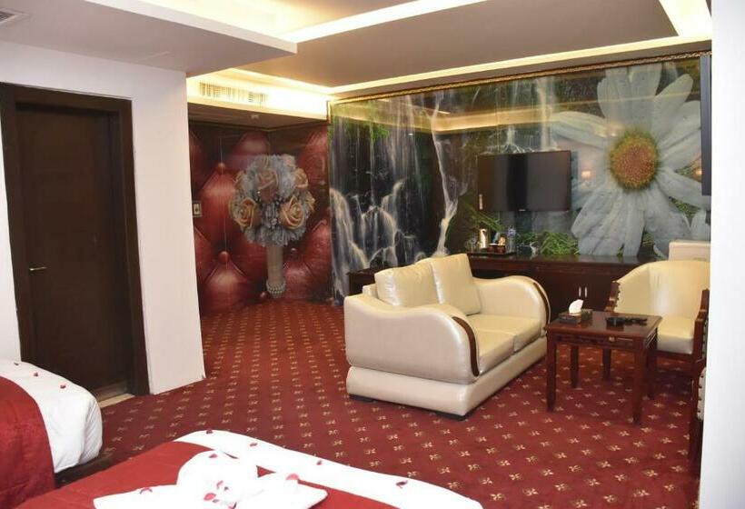 مجموعه ویستا شهر, Madison