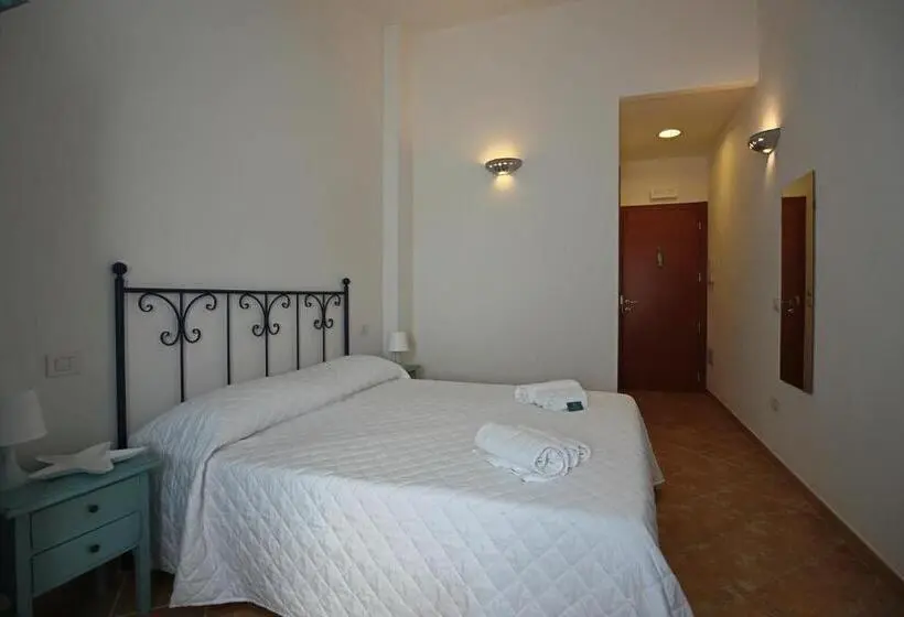 バルコニー付きデラックスルーム, La Smeraldina Resort