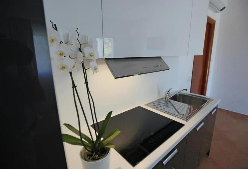 شقة غرفة واحدة, La Smeraldina Resort