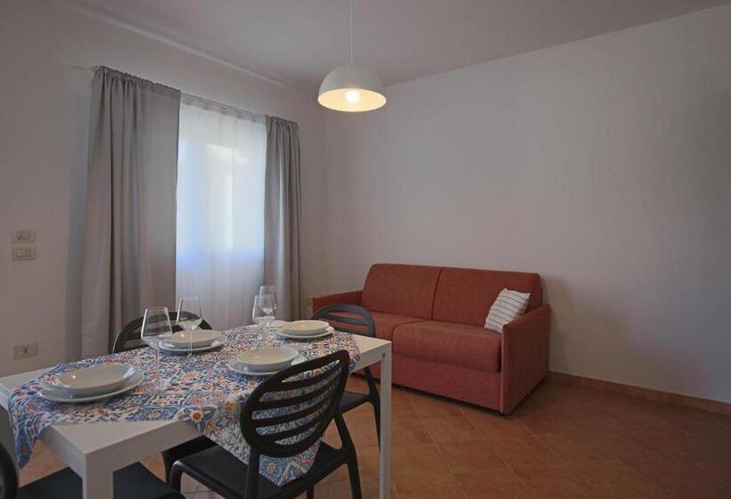 شقة غرفتين, La Smeraldina Resort