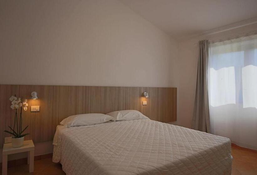 شقة غرفتين, La Smeraldina Resort