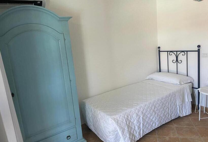 חדר סטנדרט יחיד, La Smeraldina Resort