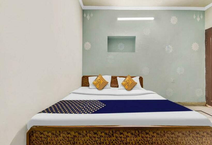 Трехместный Номер Классика, Spot On Hotel Suraj Palace