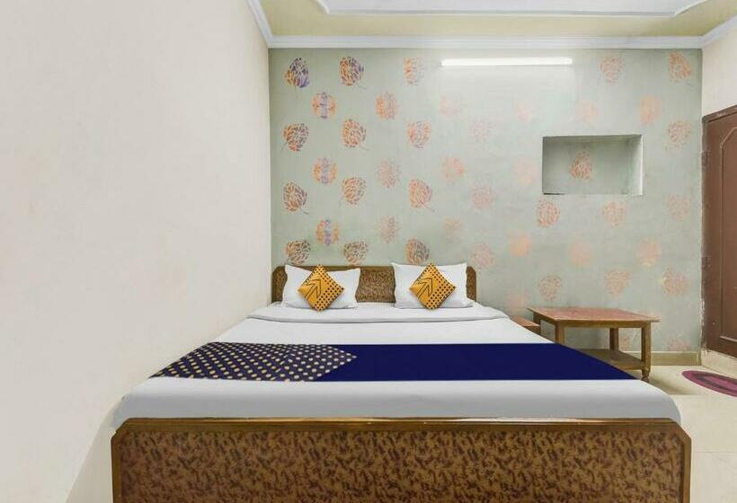 Трехместный Номер Классика, Spot On Hotel Suraj Palace