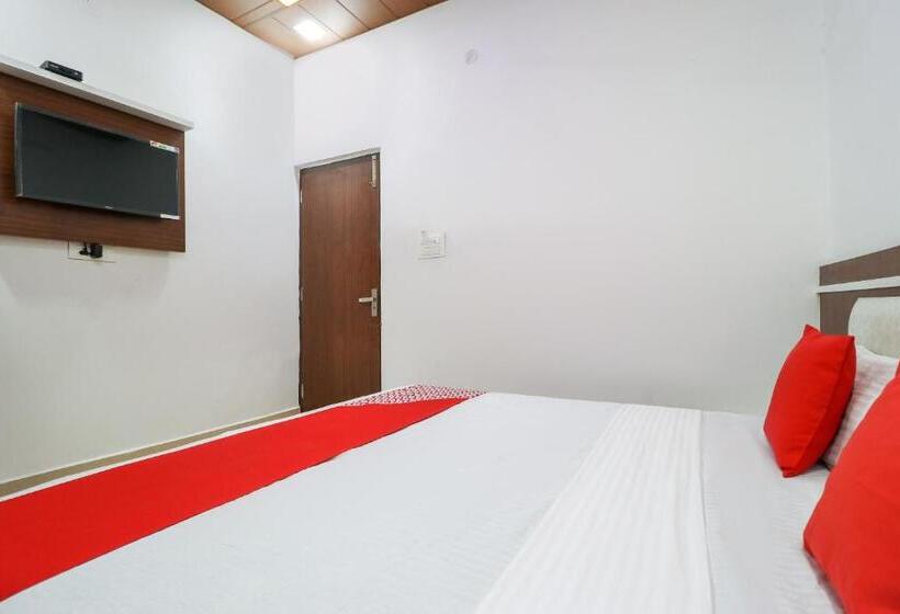 Triple Classic Room, Flagship Rd Residency