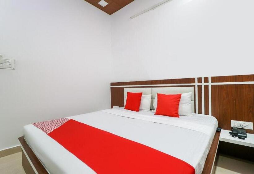 Triple Classic Room, Flagship Rd Residency