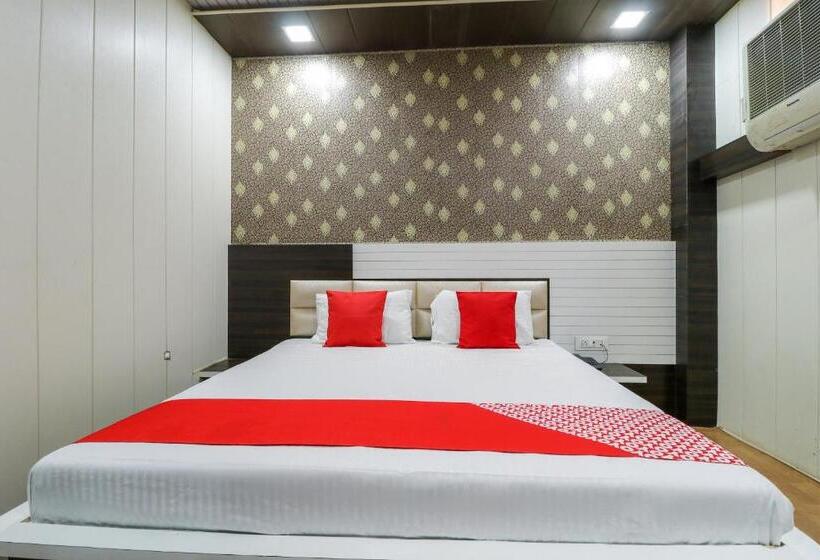 Triple Classic Room, Flagship Rd Residency