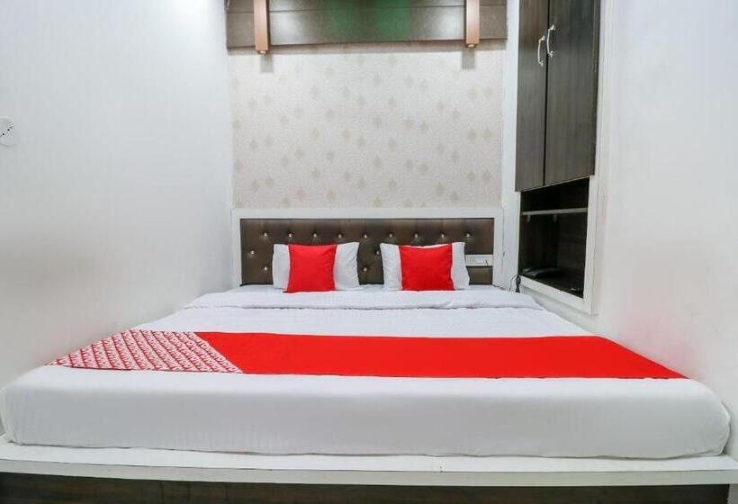 Triple Classic Room, Flagship Rd Residency