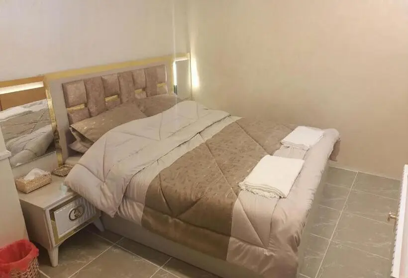 Standard room with outdoor bath, Hostel ـ Karak Dream