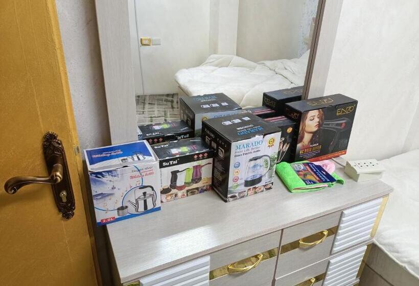 اتاق استاندارد با سرویس بهداشتی مشترک, Hostel ـ Karak Dream